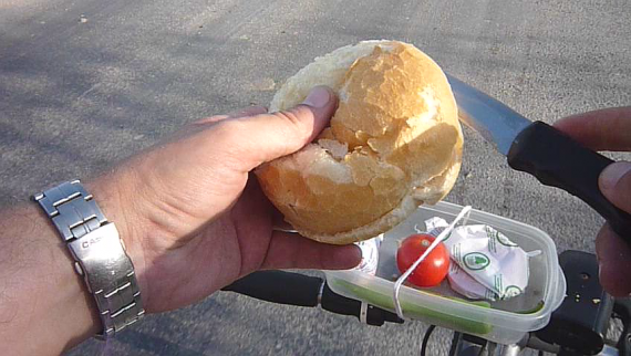 Képtalálat a következőre: „kerékpáros szendvics kihívás”